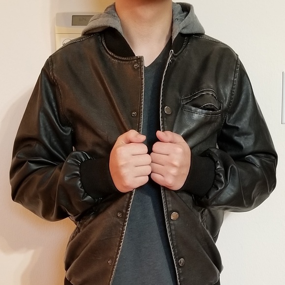 "Distressed" Black Faux Leather Jacket - Picture 5 of 7